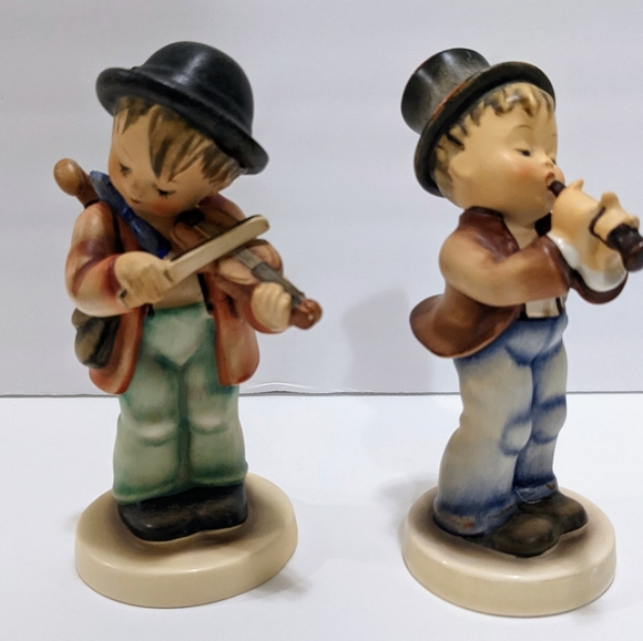Two Hummel Ceramic Figurines Flute Player And Fiddle Player Vintage 1960-72 - Picture 7 of 11
